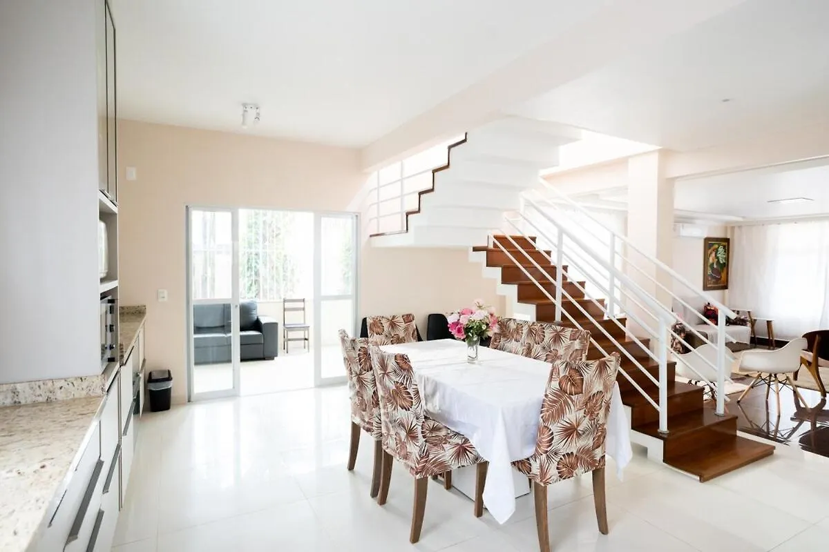 Linda Casa 4 Quartos 500M Da Praia Dos Ingleses Florianópolis Nyaraló