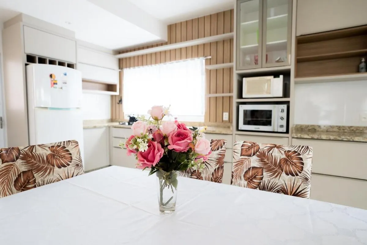 Linda Casa 4 Quartos 500M Da Praia Dos Ingleses Florianópolis Nyaraló