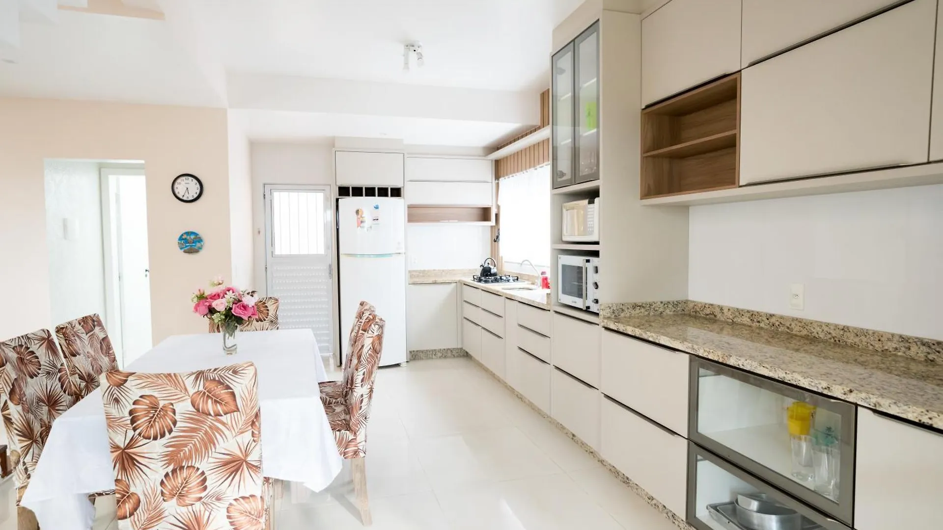Linda Casa 4 Quartos 500M Da Praia Dos Ingleses Florianópolis 0*,  Brazília